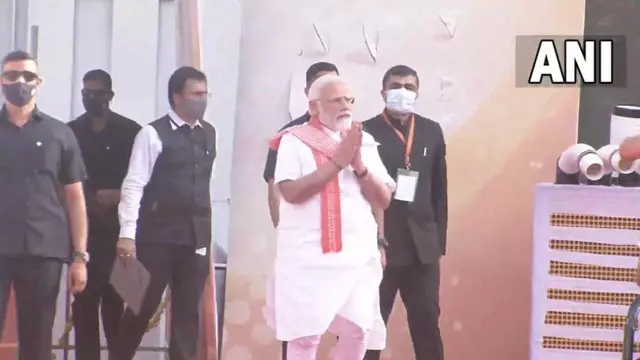 யோகி ஆதித்யநாத்