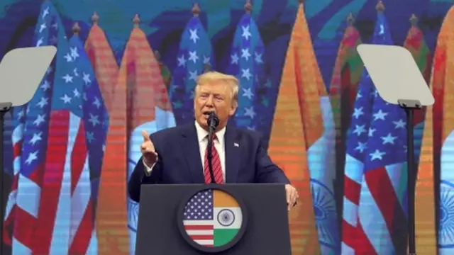 डोनल्ड ट्रंप