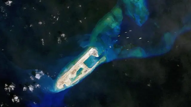 الزحف العمراني على السواحل البحرية