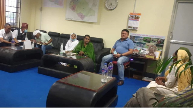 छानबिन समितिसँग छलफलमा अधिकारकर्मीहरू।