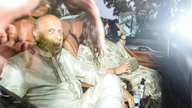 ਆਲੀਆ ਭੱਟ ਦੇ ਪਿਤਾ ਮਹੇਸ਼ ਭੱਟ ਅਤੇ ਭੈਣ ਪੂਜਾ ਭੱਟ