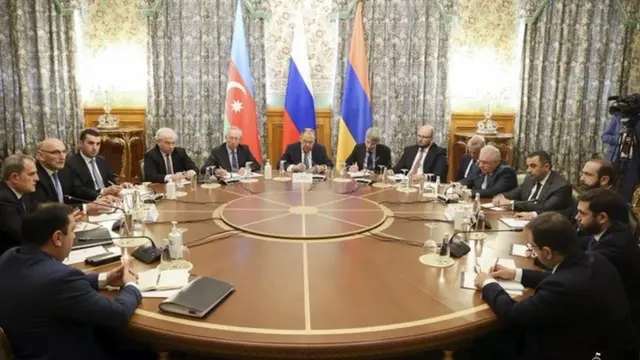 Azərbaycan, Ermənistan və Rusiya heyətlərinin görüşü