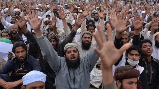 سلیم اللہ کی مسکراہٹ بلا وجہ نہیں! - BBC News اردو