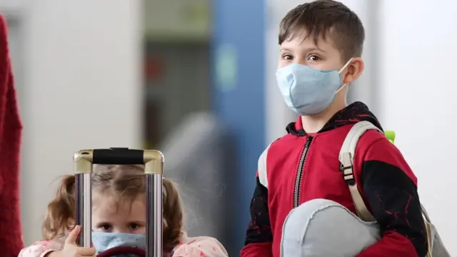 Russian children travelling back from China