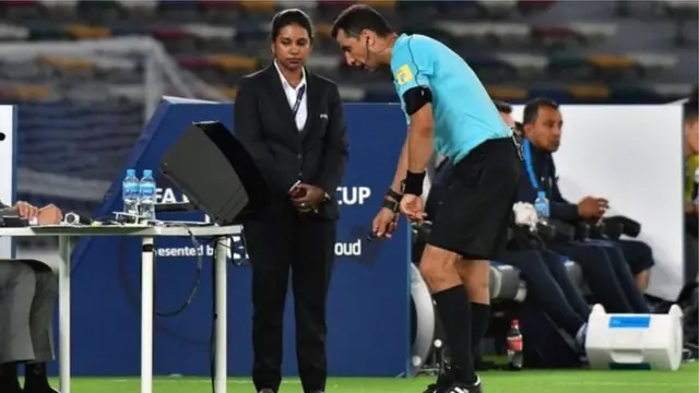 L'assistance vidéo à l'arbitrage sera expérimentée en Afrique à l'occasion du CHAN 2018.