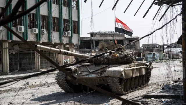 Irak ordusu Mudsul'da ilerlemeye çalışıyor.