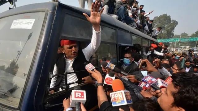 அகிலேஷ்