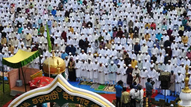 আসামের রাজধানী গুয়াহাটিতে ঈদের নামাজ