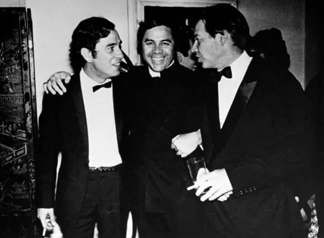 Geraldo Vandré, Lucho Gatica e Tom Jobim na casa do empresário Roberto Marinho, no Cosme Velho, no dia 4 de outubro de 1968