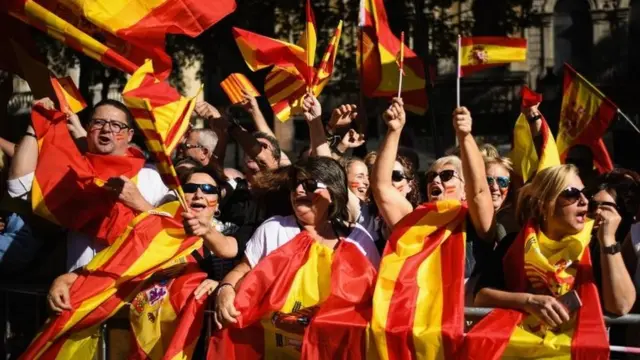 Pro-unity demonstrators rally Barcelona. Photo: 29 October 2017