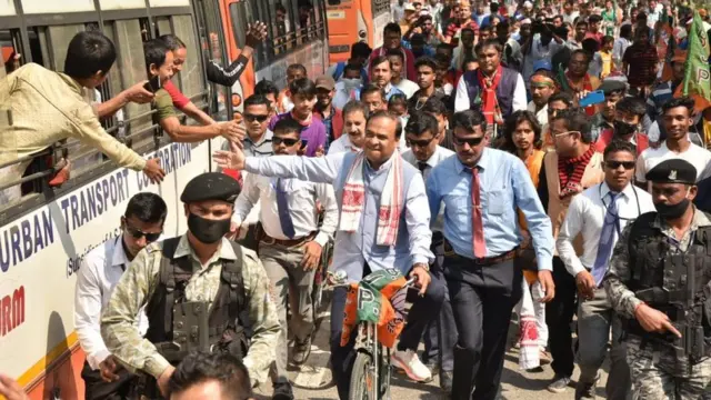 क्या बीजेपी में हिमंत बिस्व सरमा को मिलेगी सीएम की कुर्सी?