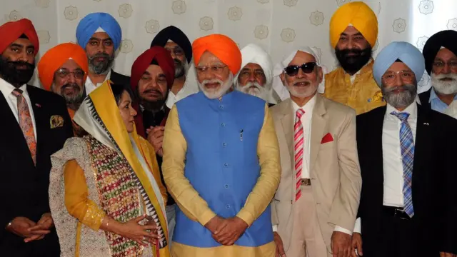 नरेंद्र मोदी