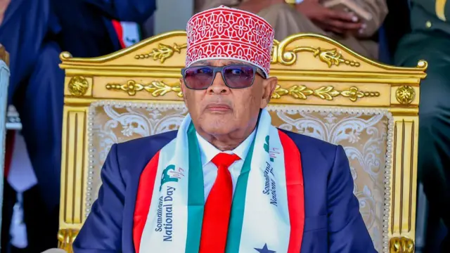 Madaxweynaha Somaliland Cabdirixmaan Maxamed Cabdillaahi Cirro