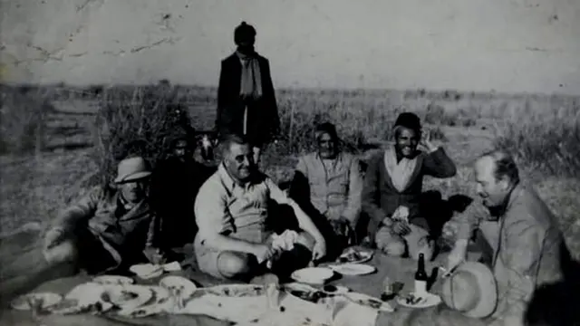 ਅਗੰਰੇਜ਼ ਅਫ਼ਸਰ