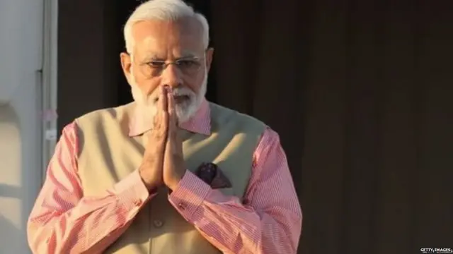 ਅਰੁੰਧਤੀ ਰਾਏ ਨੇ ਪ੍ਰਧਾਨ ਮੰਤਰੀ ਦੇ ਕਤਲ ਦੀ ਸਾਜ਼ਿਸ਼ ਦੇ ਇਲਜ਼ਾਮਾਂ ਹੇਠ ਹੋਈਆਂ ਗ੍ਰਿਫ਼ਤਾਰੀਆਂ 'ਤੇ ਵੀ ਸਵਾਲ ਚੁੱਕੇ