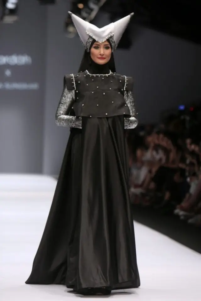 Jakarta Fashion Week 2017, Indonesia