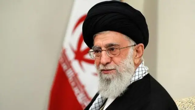 ईरान के सर्वोच्च नेता अयतोल्लाह अली ख़मेनई