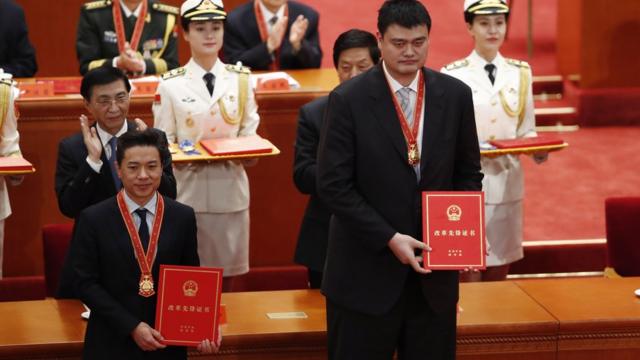 百度李彦宏与姚明被中国当局表彰。