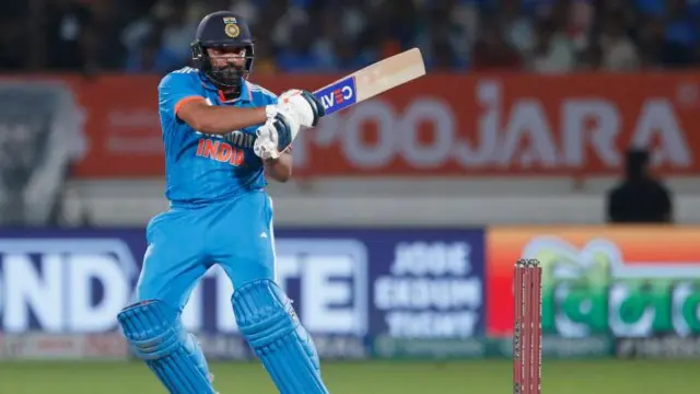 ஆஸ்திரேலியாவின் உத்திக்கு கிடைத்த ஆறுதல் வெற்றி! பரிசோதனை முயற்சியில் இந்தியா வென்றதா?