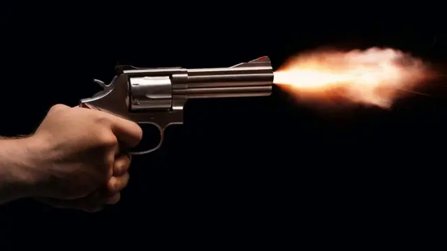 செளதி மாணவர் அமெரிக்காவில் துப்பாக்கிச் சூடு நடத்தியது ஏன்?