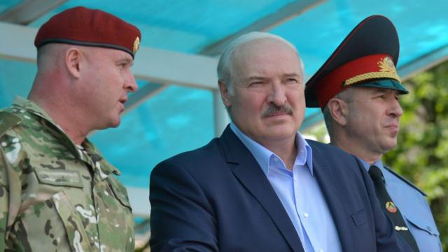 Александр Лукашенко с силовиками