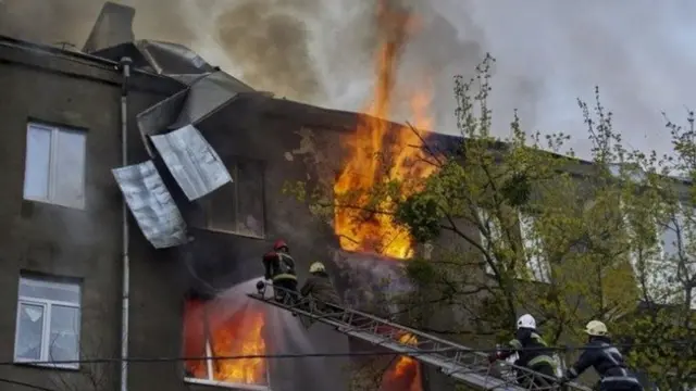 รูปไฟไหม้หน้าต่าง