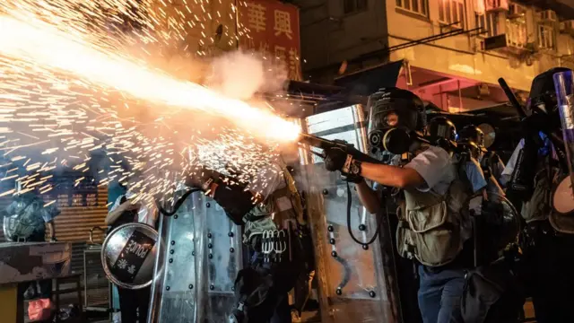 Полицейские в Гонконге