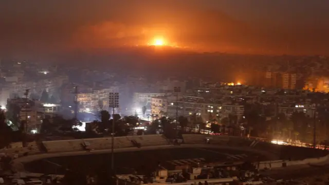 قصف ليلي على حلب