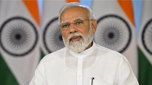 नरेंद्र मोदी