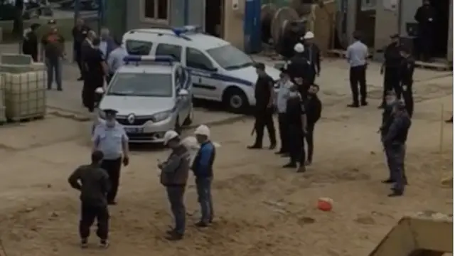 14 июль куни Москванинг Балаклавский проспектидаги қурилиш майдонида Марказий осиёлик меҳнат муҳожирлари орасида оммавий муштлашув бўлди. Ҳодисага гувоҳ бўлган маҳаллий аҳоли вакиллари полицияга хабар қилишган.