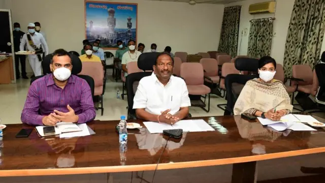 మంత్రి వీడియో కాన్ఫరెన్స్