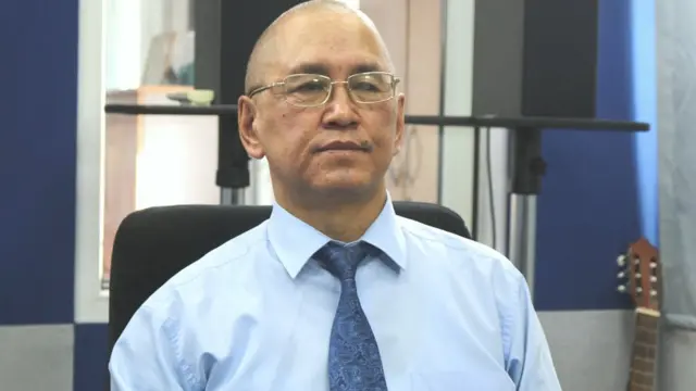 Алмазбек Токтомаметов, Кыргыз билим берүү академиясынын вице-президенти.