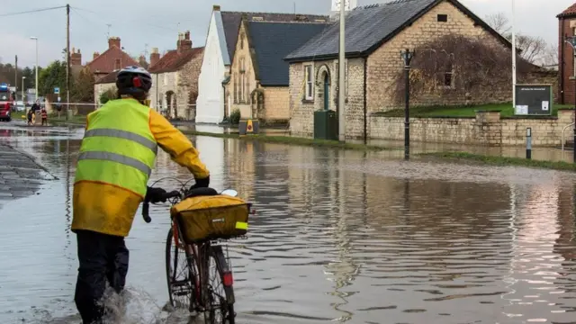 كيف تعاني بريطانيا من نقص المياه رغم غزارة الأمطار؟