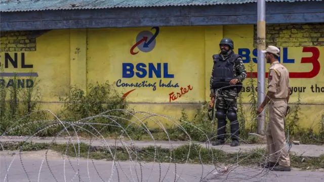 कश्मीर में नाकाबंदी