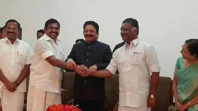 ஆளுநர் முன்னிலையில் இணைந்த எடப்பாடி மற்றும் பன்னீர் செல்வம்