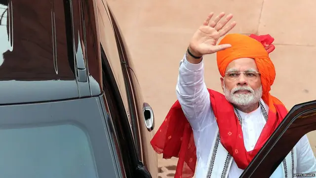 नरेंद्र मोदी