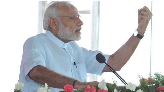 नरेंद्र मोदी