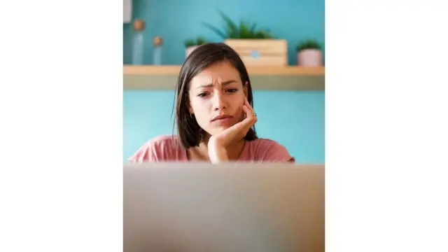 لماذا قوض العمل عن بُعد الثقة بين الزملاء؟