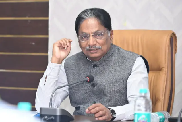 ગુજરાતમાં ખાતર, ખેતી, બીબીસી ગુજરાતી, મગફળી, કપાસ, જીરું, ગુજરાતના પાકો