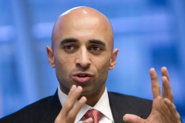 يوسف العتيبة