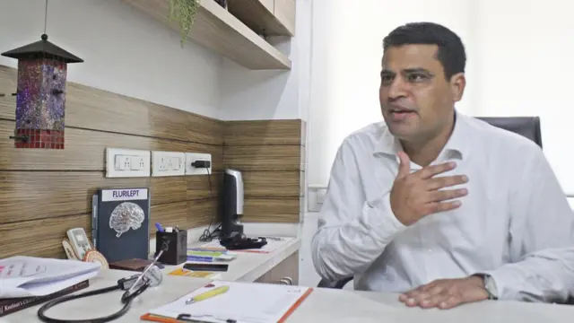 ડૉ. ગોપાલ ભાટિયા