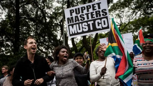 राष्ट्रपति के ख़िलाफ़ प्रदर्शन