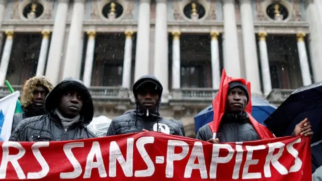 There are hundreds of thousands of undocumented migrants in France