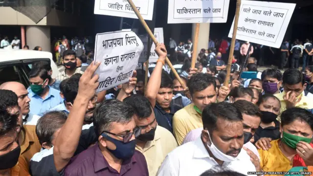 कंगना-संजय