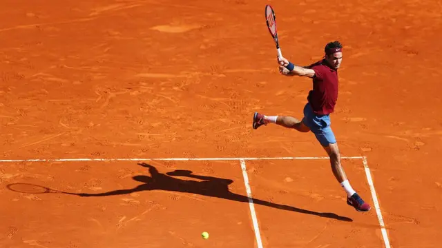El tenista Roger Federer en la cancha