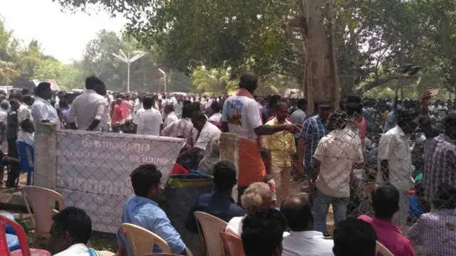 நெடுவாசலில் தொடரும் போராட்டம்: குறையாத கூட்டம்