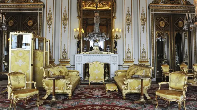 Белая гостиница Букингемского дворца