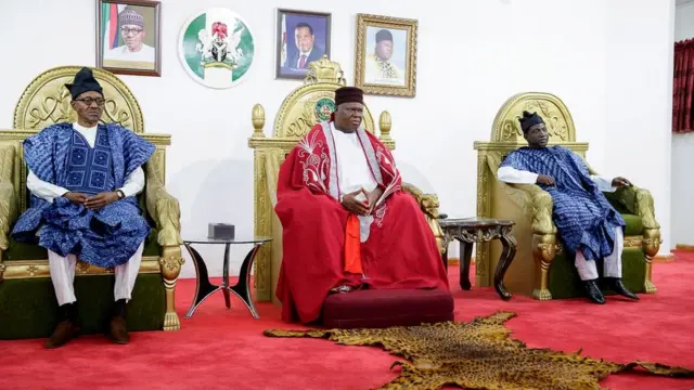 Ipade Aare Buhari pelu awon loba-loba nilu Jos