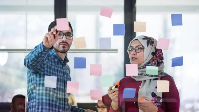 أربعة أشياء تساعدك على تجاوز التحديات الصعبة في حياتك