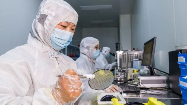 中國海南生產半導體的工廠